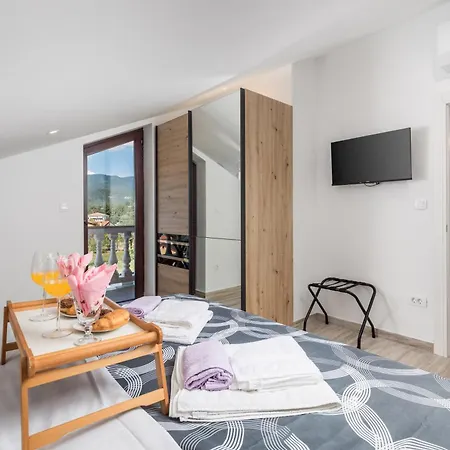 Проживание в семье Jurina *